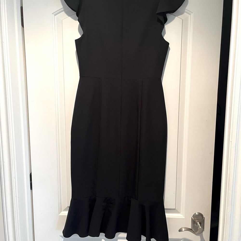 Black Halo black crepe tulip dress. Brand new never worn size 8 - Picture 3 of 4